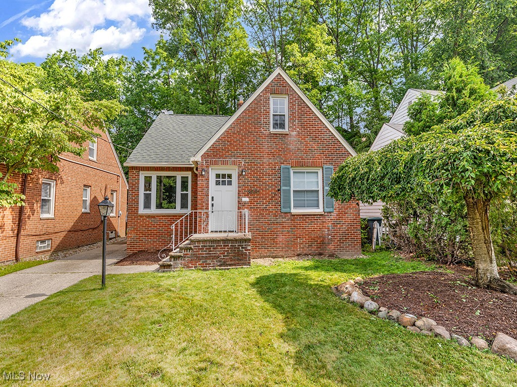 3551 Meadowbrook Boulevard, Cleveland Heights, Ohio image 1