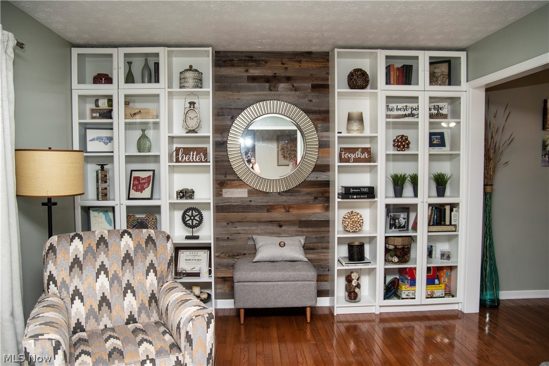 Highlands Mdws 04 - Residential