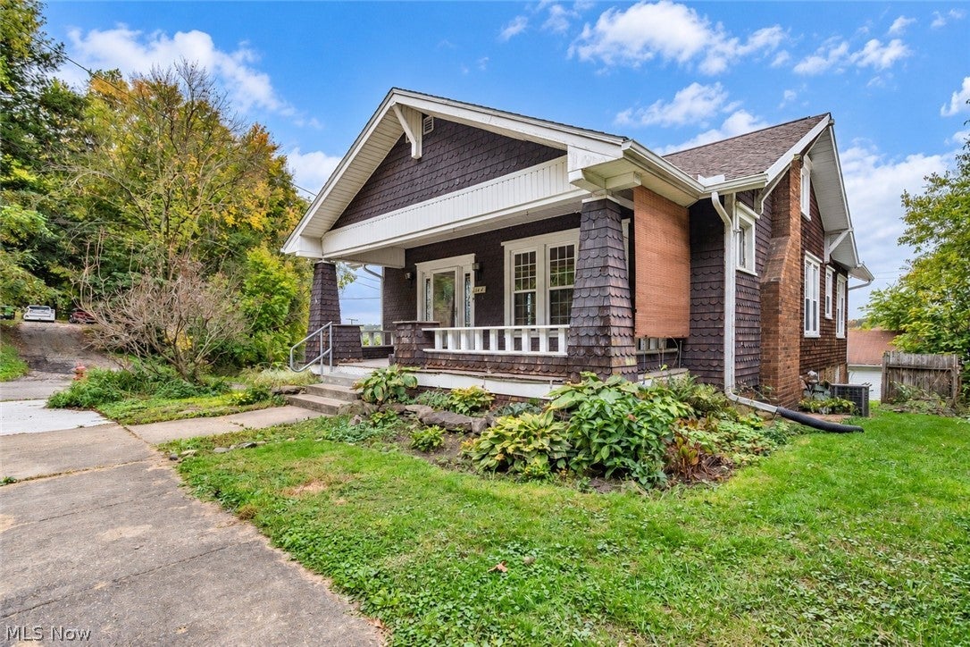 703 N 4th Street