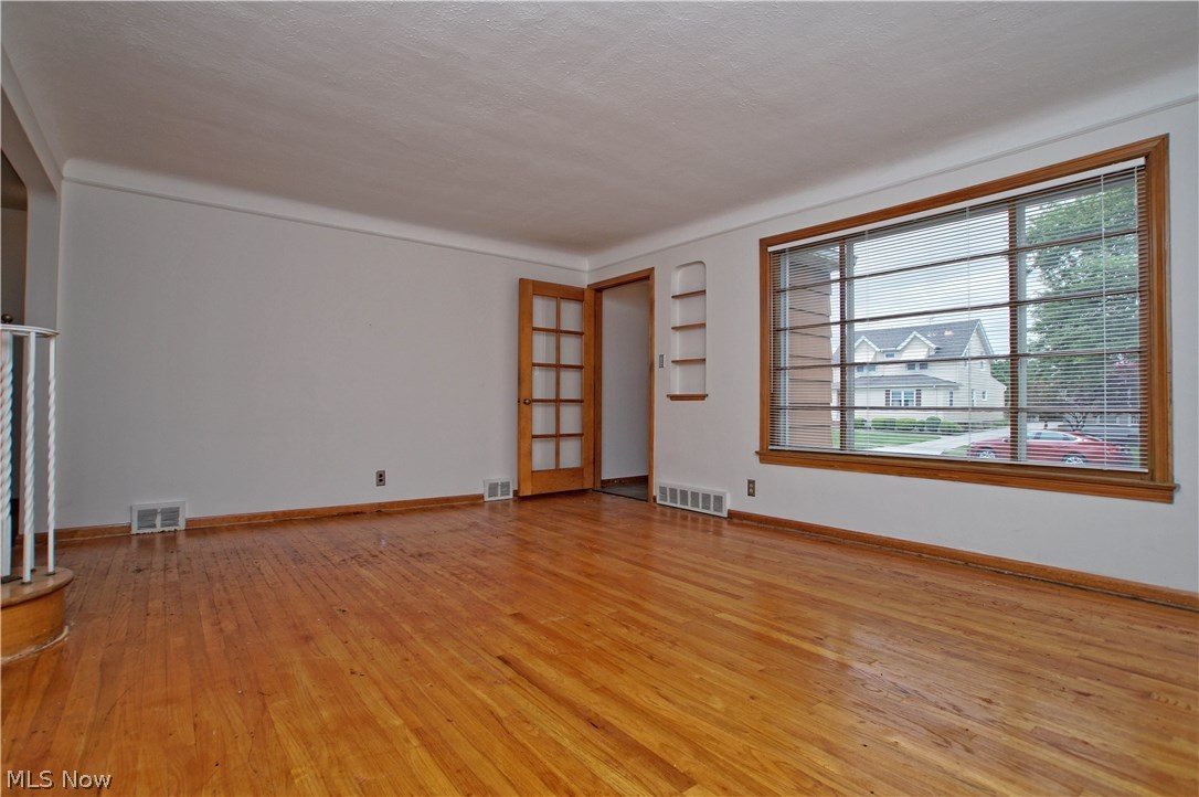 Walter H Telling Broadfield - Residential