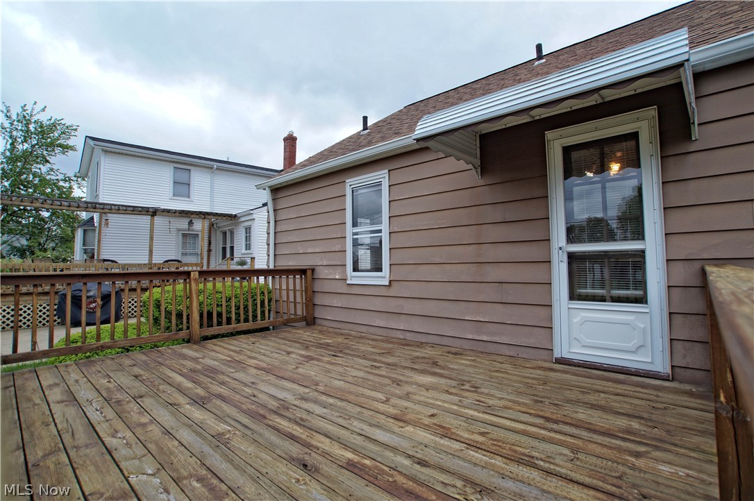 Walter H Telling Broadfield - Residential