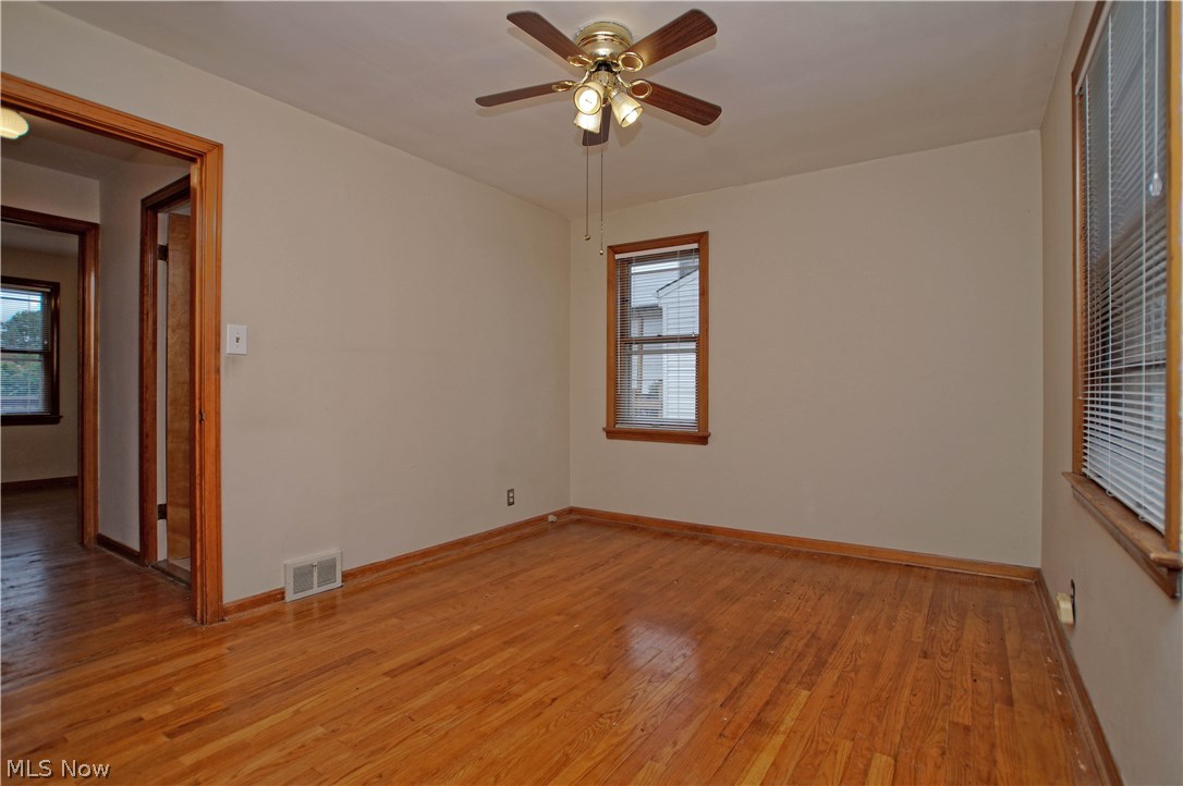 Walter H Telling Broadfield - Residential