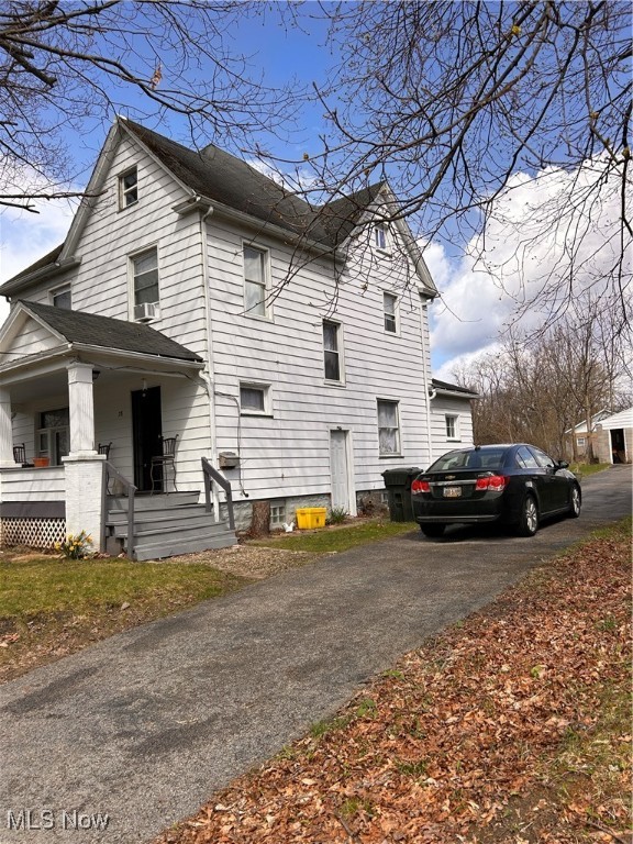 78 Gladstone Street, Campbell, Ohio image 2