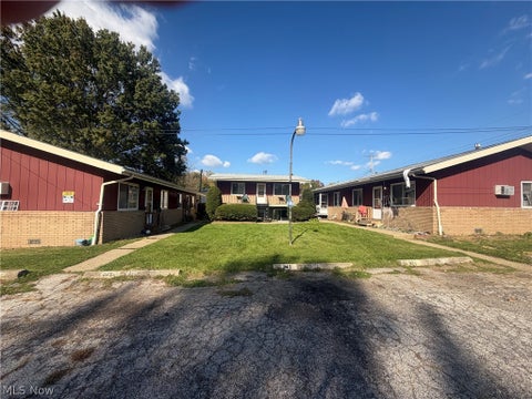 Tiny photo for 845 Jonathan Avenue, Akron, OH 44306 (MLS # 5256939)