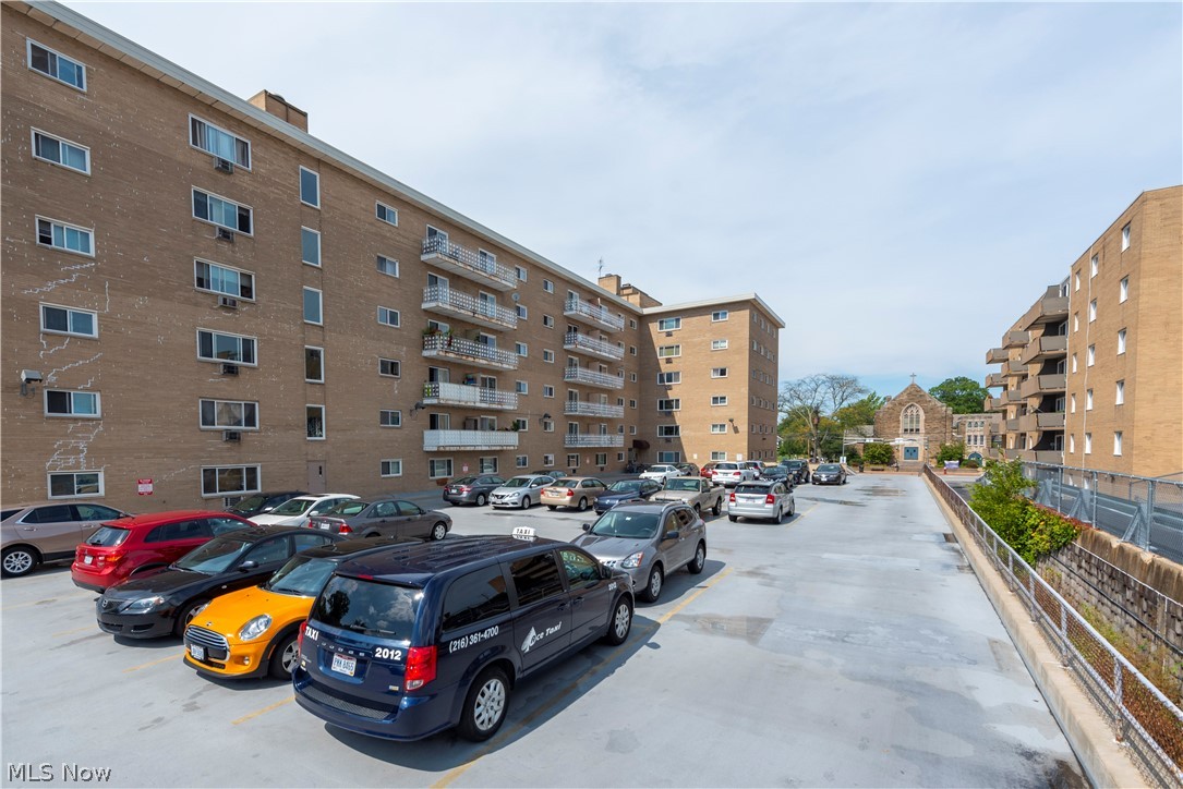 Waverly House Condo - Residential