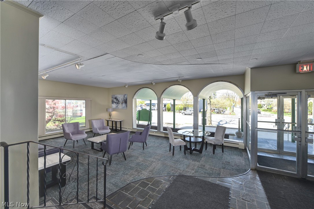 Waverly House Condo - Residential