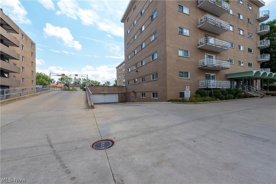 Waverly House Condo - Residential