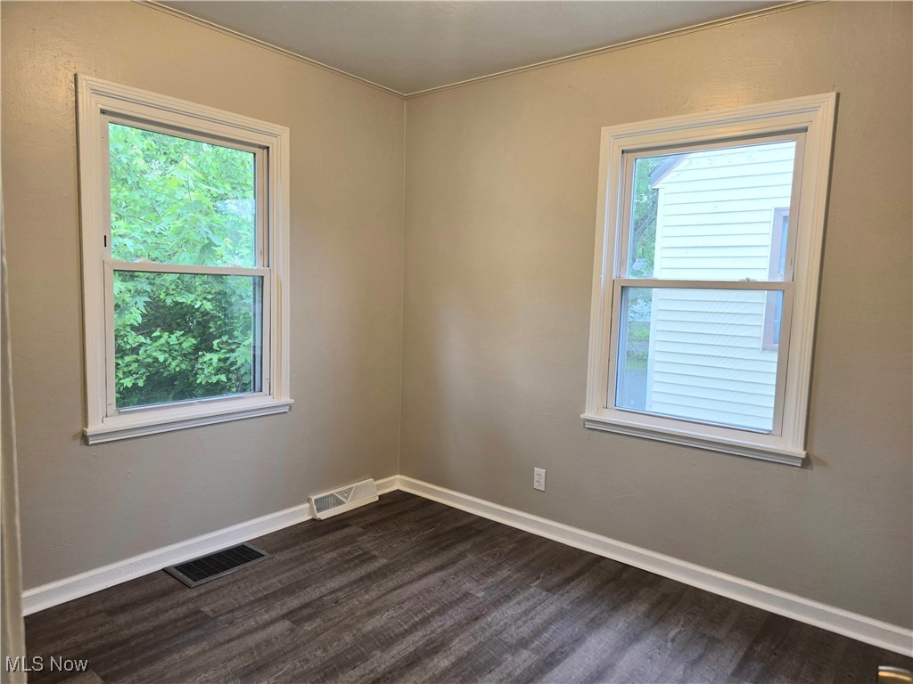 City/Youngstown - Residential Lease