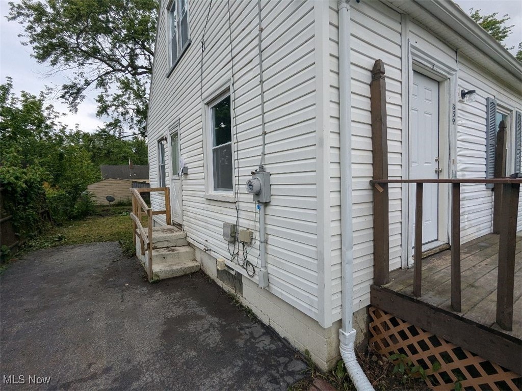 City/Youngstown - Residential Lease