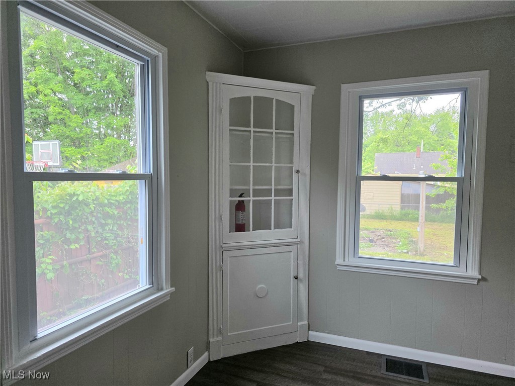 City/Youngstown - Residential Lease