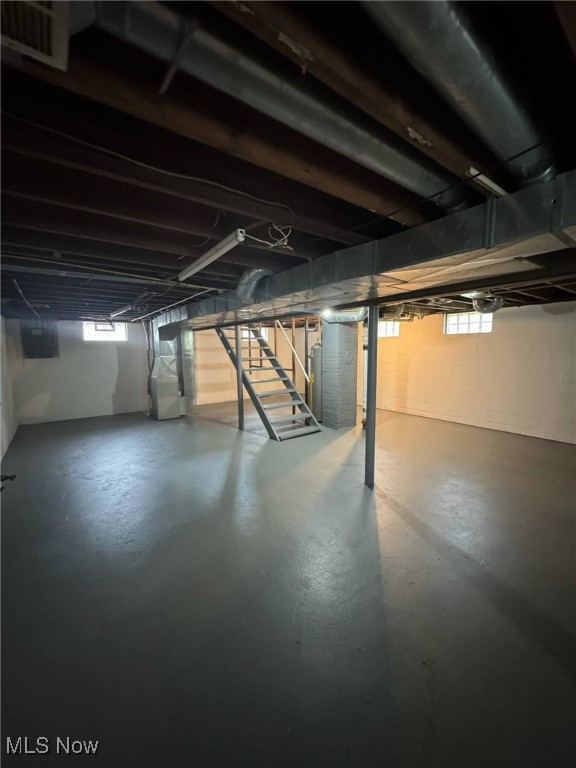 City/Youngstown - Residential Lease