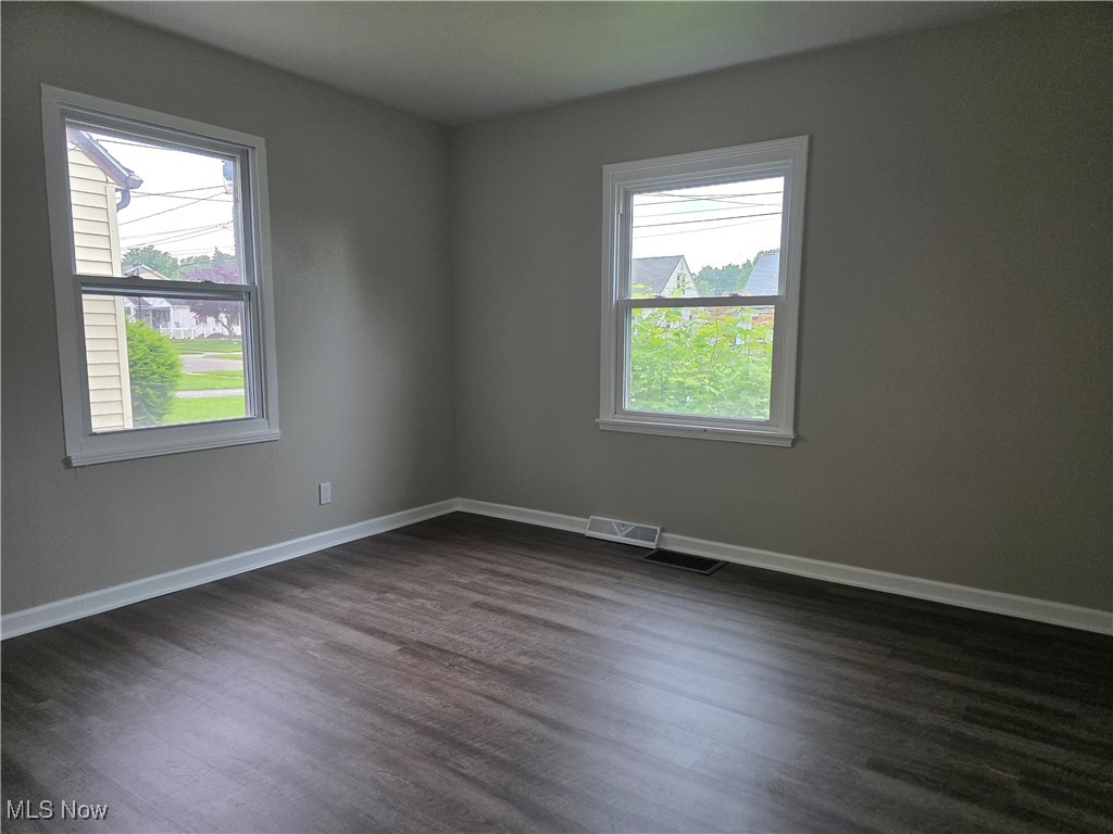 City/Youngstown - Residential Lease