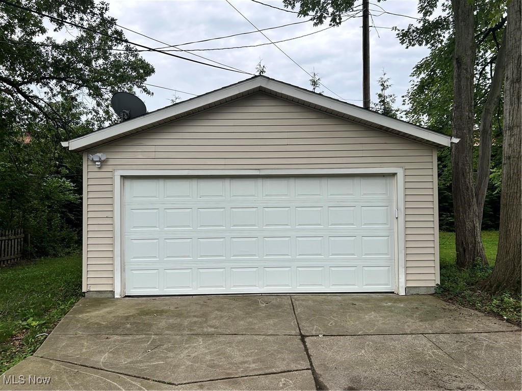 Curtis Ambler & Pixleys - Residential