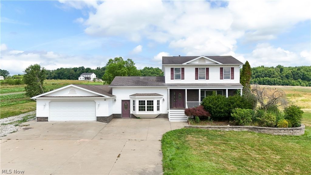 Photo of 11241 Center Road, Garrettsville, OH 44231 (MLS # 5225505)