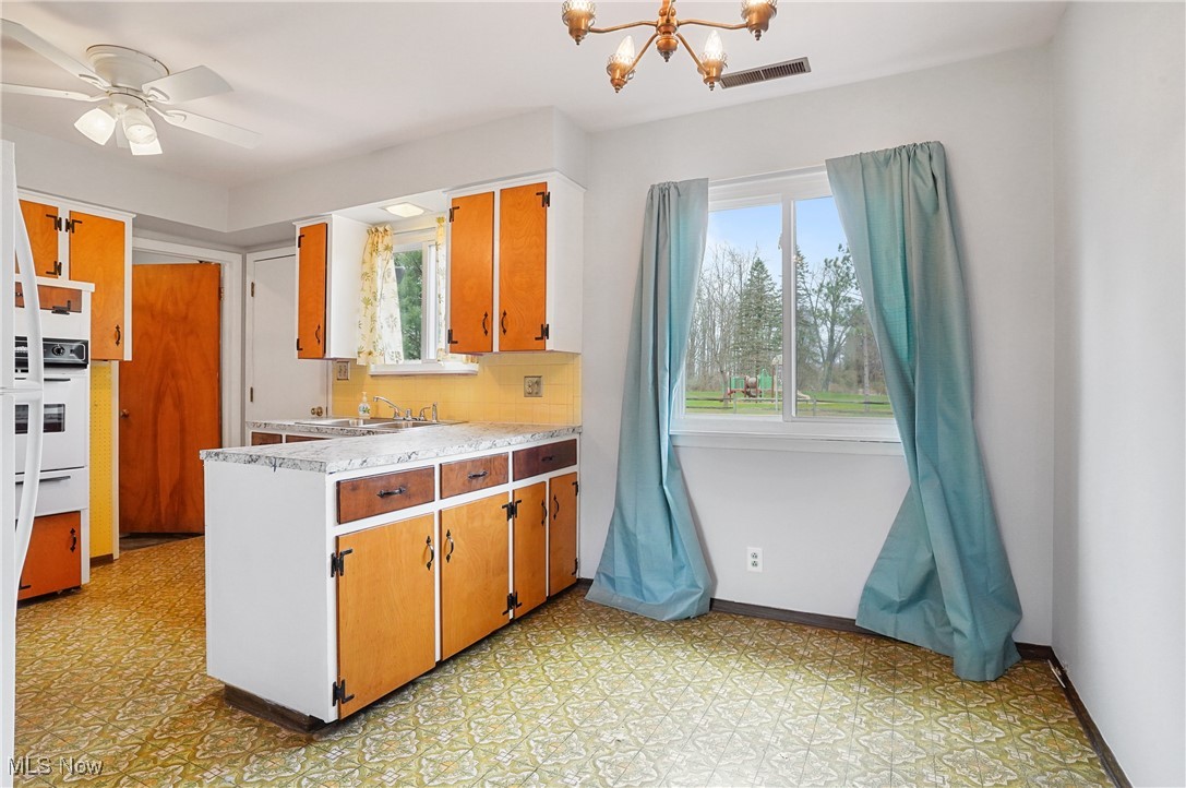 370 Mckinney Boulevard, Kent, Ohio image 16
