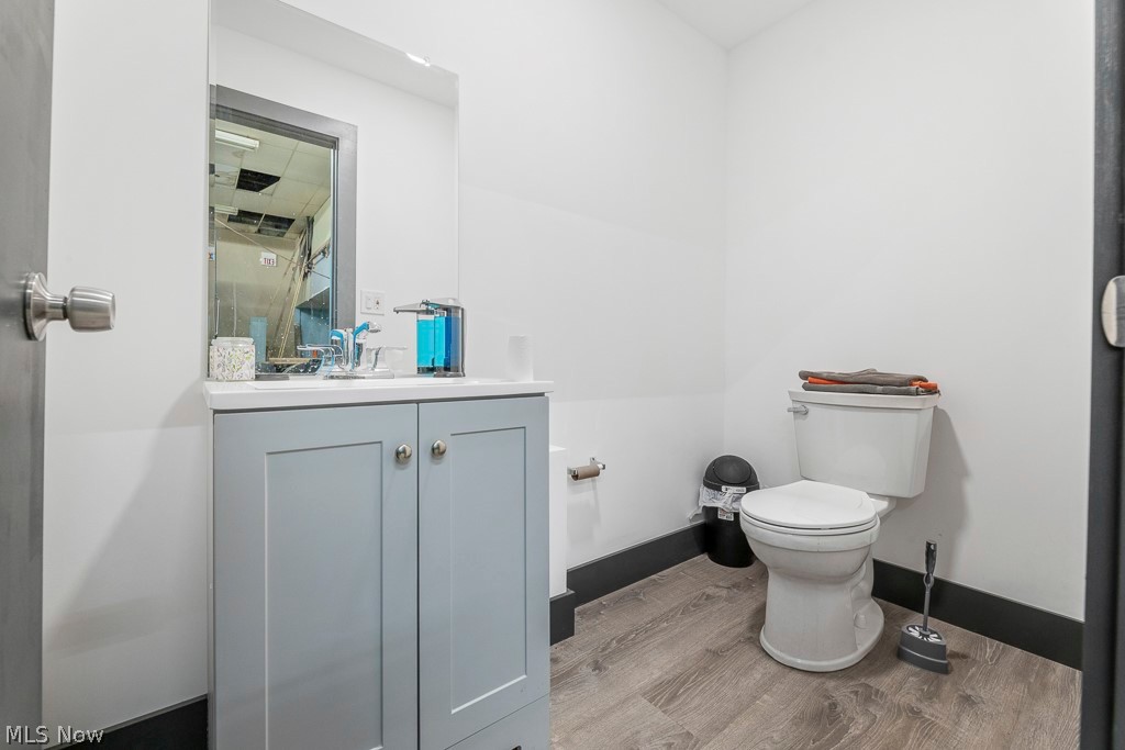 City/Kirtland 01 - Commercial Lease