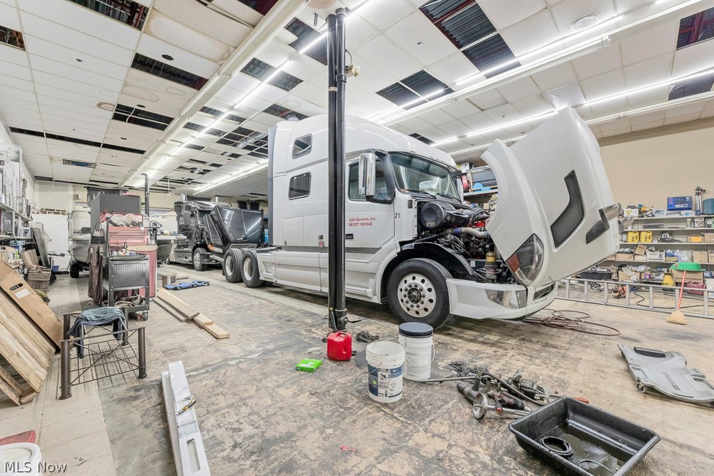 City/Kirtland 01 - Commercial Lease