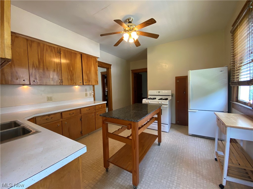 Hall Park - Residential