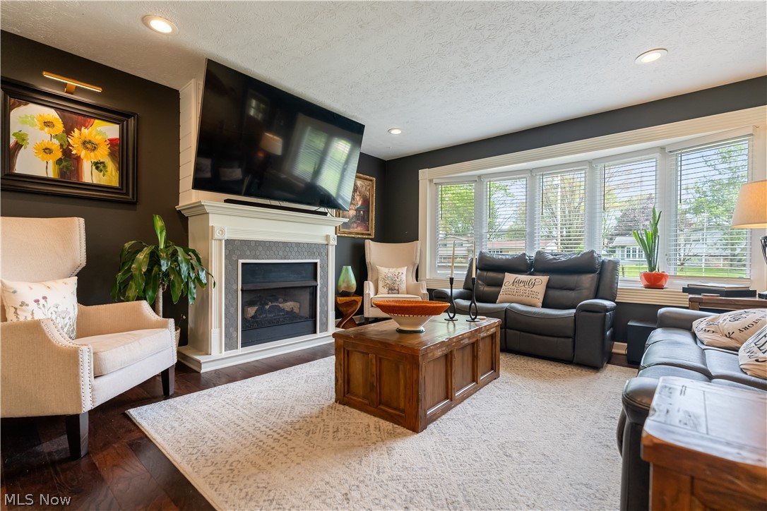 Laurel Ridge - Residential