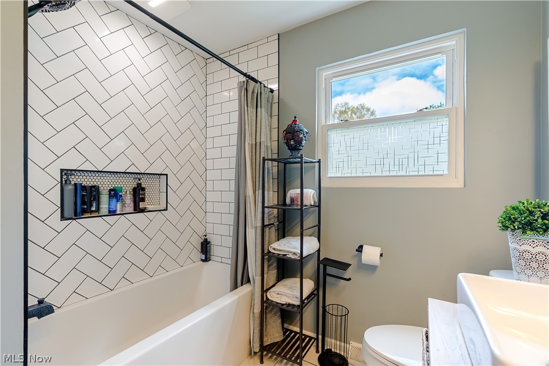 Laurel Ridge - Residential