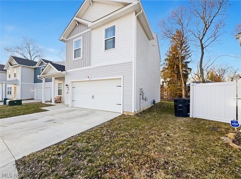 Tiny photo for 524 Auld Farm Circle, Akron, OH 44320 (MLS # 5190407)