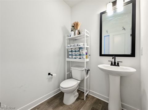 Tiny photo for 524 Auld Farm Circle, Akron, OH 44320 (MLS # 5190407)