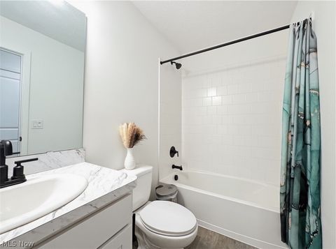 Tiny photo for 524 Auld Farm Circle, Akron, OH 44320 (MLS # 5190407)