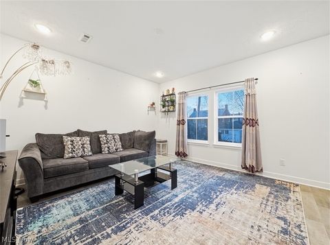 Tiny photo for 524 Auld Farm Circle, Akron, OH 44320 (MLS # 5190407)