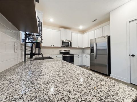 Tiny photo for 524 Auld Farm Circle, Akron, OH 44320 (MLS # 5190407)