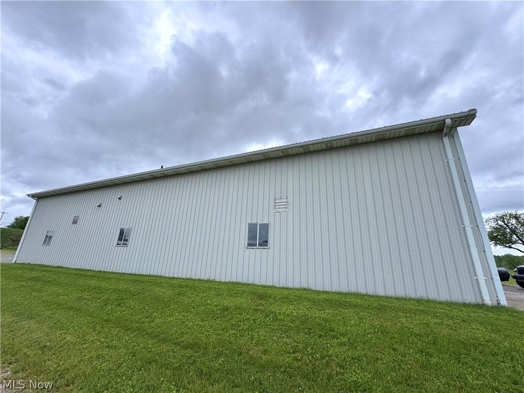 622 Pleasant Valley Road NW