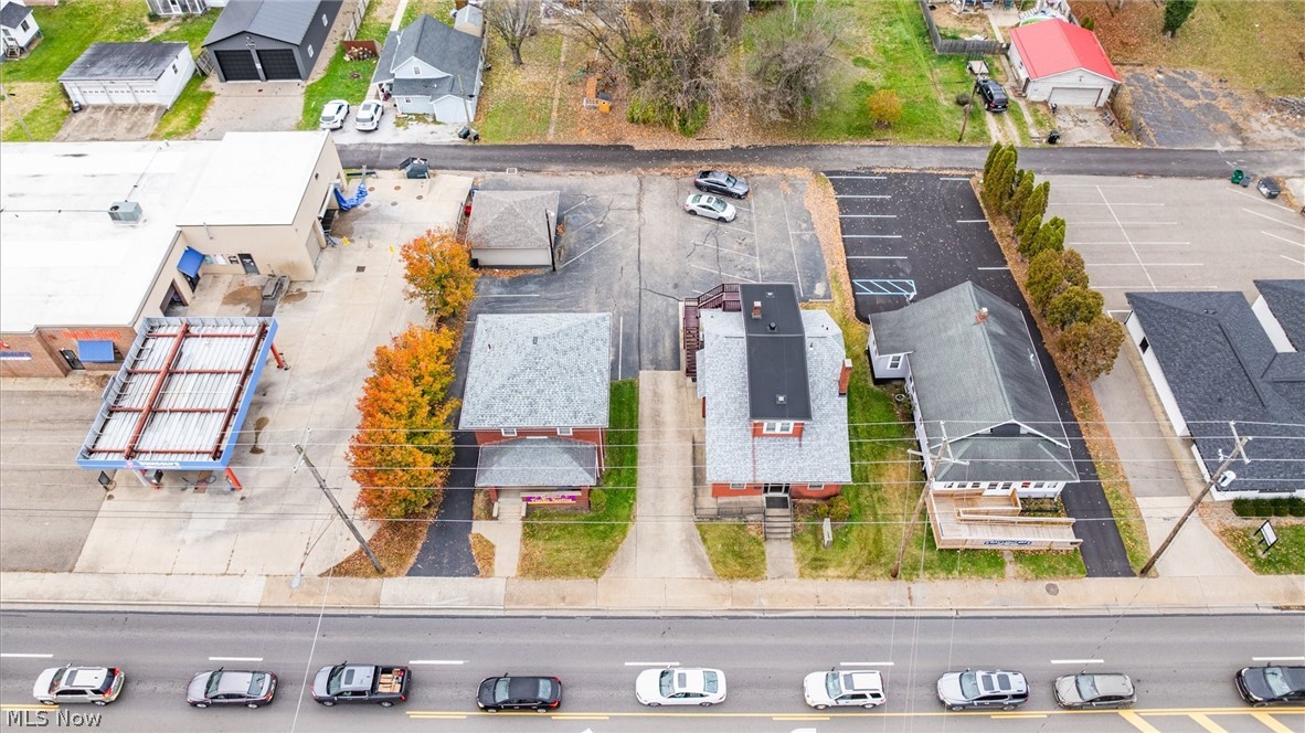 Yarnells - Commercial Sale