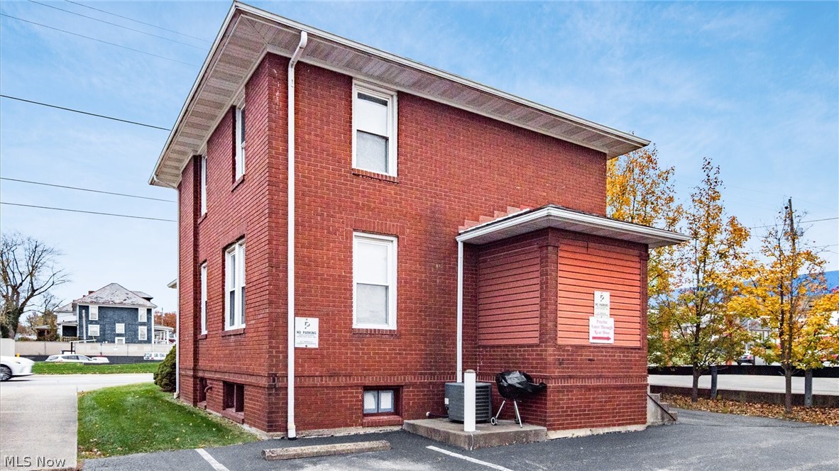 Yarnells - Commercial Sale