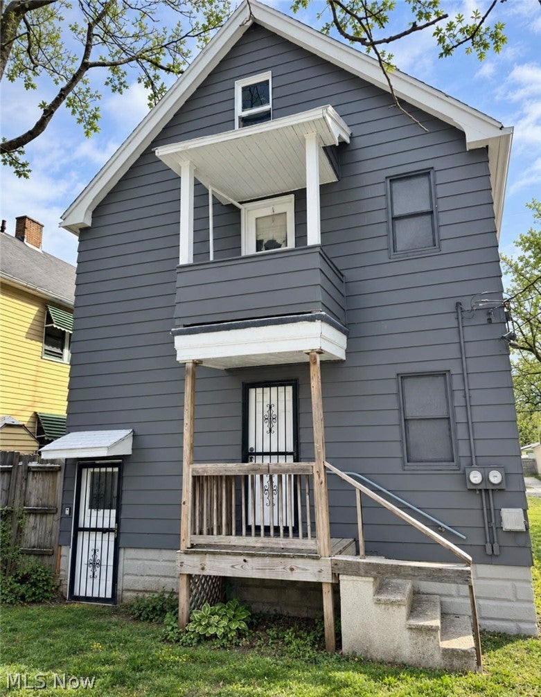 2926 E 123rd Street Upper