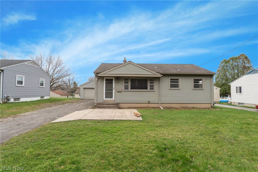 Photo of 1859 Mathews Road, Poland, OH 44514 (MLS # 5197688)