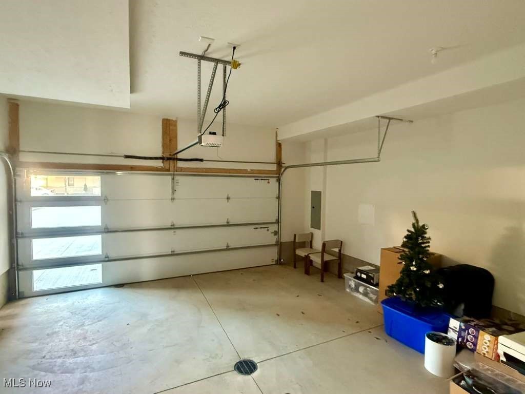 Sub Plat/Avenue District Ph - Residential Lease