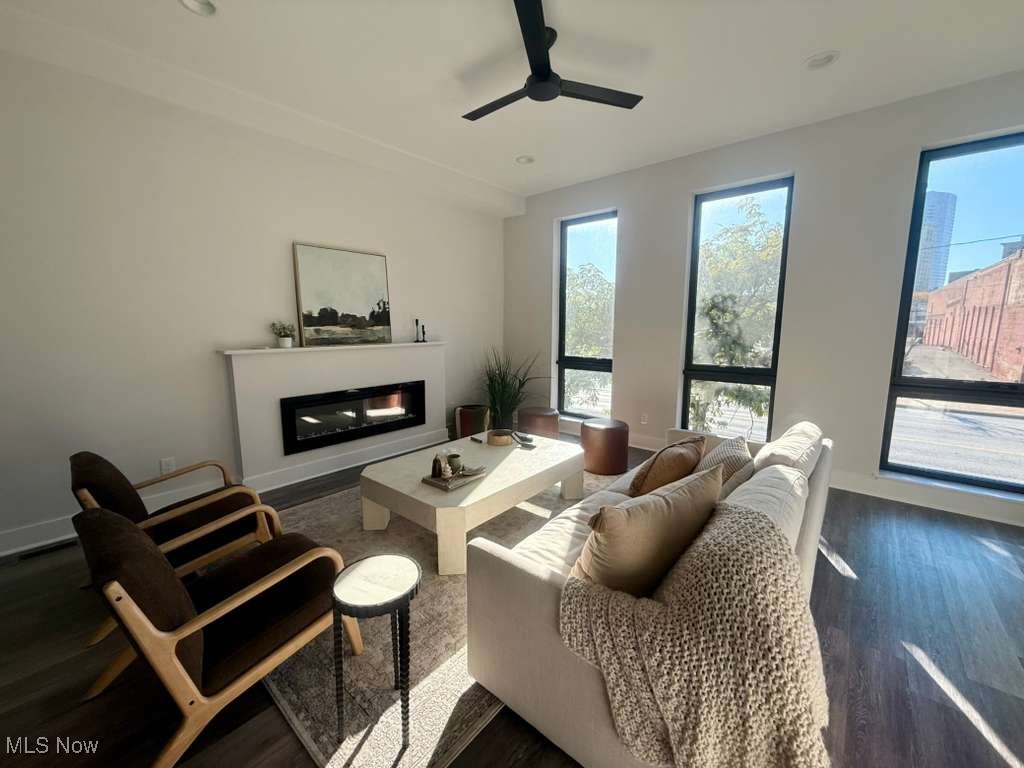 Sub Plat/Avenue District Ph - Residential Lease