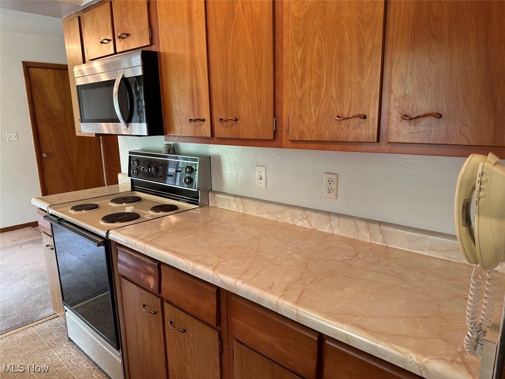 49240 N Meadowbrook Circle, East Liverpool, Ohio image 13