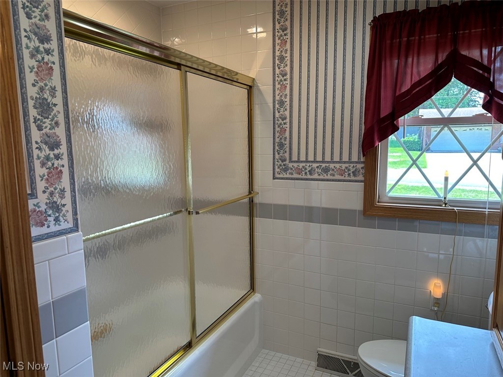 49240 N Meadowbrook Circle, East Liverpool, Ohio image 17
