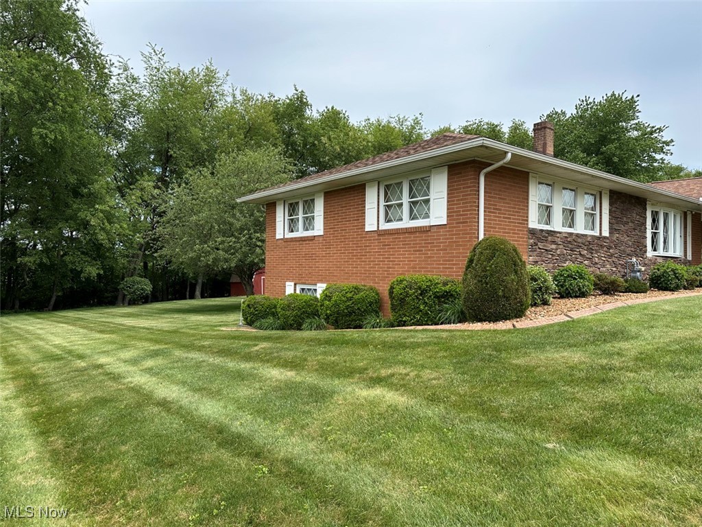 49240 N Meadowbrook Circle, East Liverpool, Ohio image 6