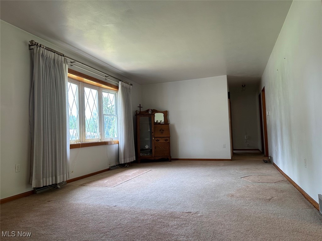 49240 N Meadowbrook Circle, East Liverpool, Ohio image 9