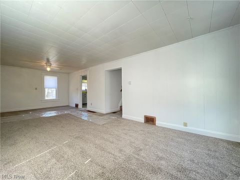 Tiny photo for 331 Ohio Avenue, Ravenna, OH 44266 (MLS # 5193093)