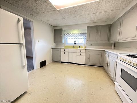 Tiny photo for 331 Ohio Avenue, Ravenna, OH 44266 (MLS # 5193093)