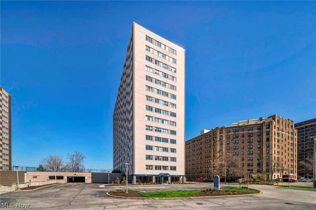 12520 Edgewater Drive 901