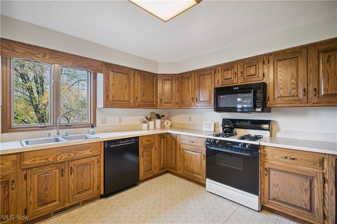215 State Street, Oberlin, Ohio image 13