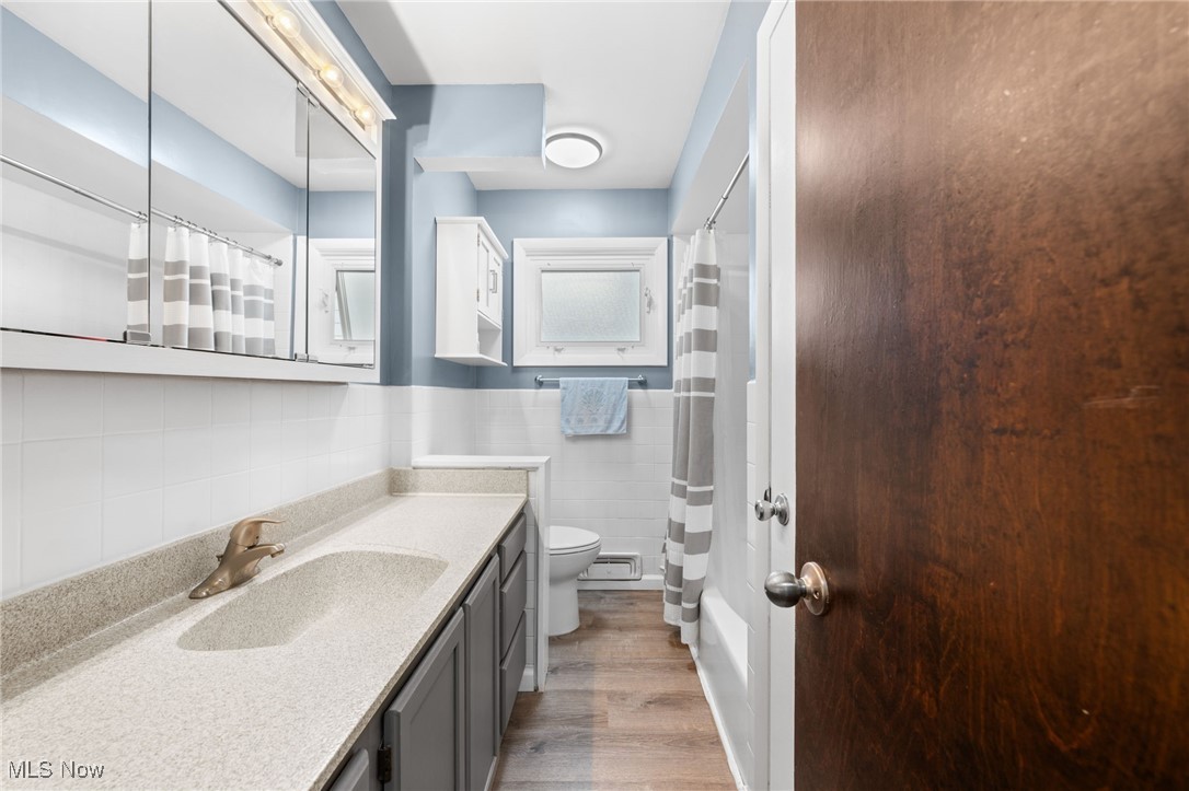 H A Stahl Props Cos Ridgewood - Residential