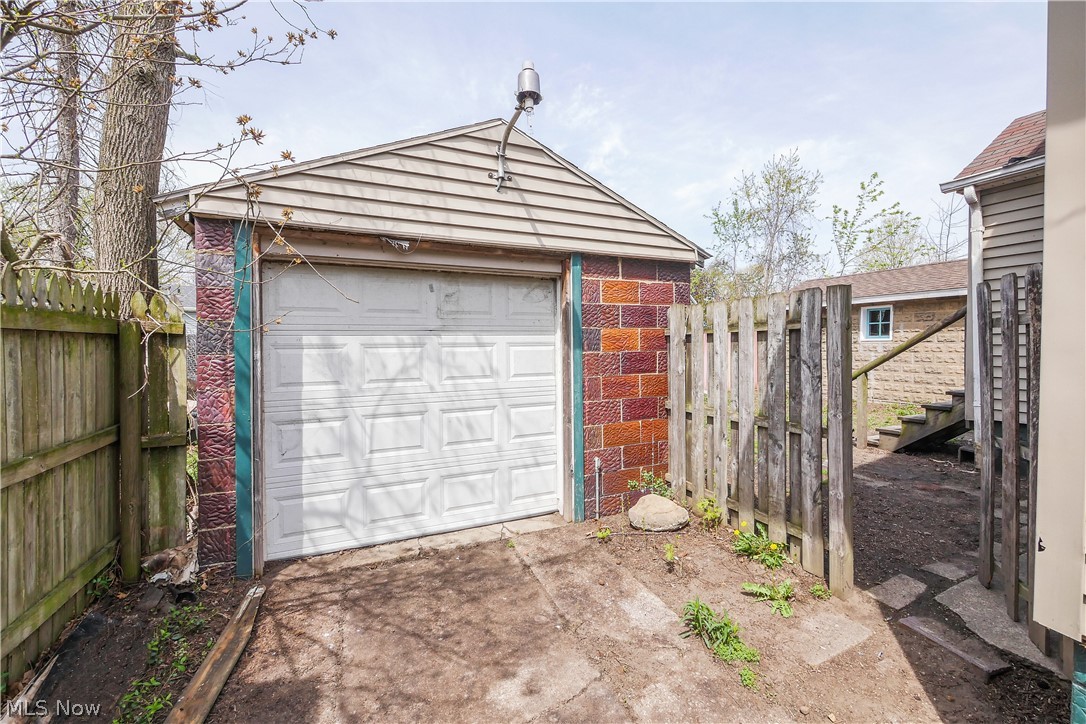 Pond View Allotment - Residential