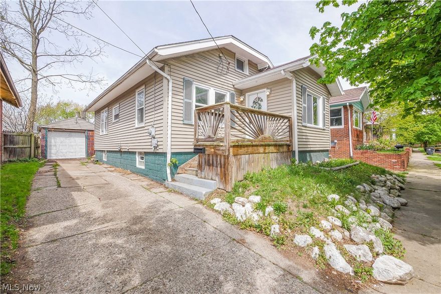 Welcome home to 286 Sobul Avenue! This home has been completely remodeled with care and is 100% move-in ready. Just minutes from the freeway and accessible to anything you need, including parks and restaurants, this one has it all for such a great price! This home includes two bedrooms, one bathroom, a one car garage and a fenced in yard. All brand new appliances will stay. Come see this one for yourself to imagine you living there and making it your new #HomeSweetHome!