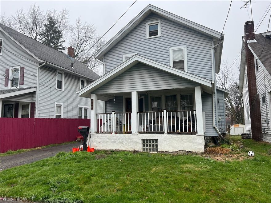 This is an ONLINE ONLY foreclosure sale. There are NO SHOWINGS. Deposit due by wire transfer within 48 upon conclusion . Cash deal; funding must take place within 30 days of confirmation of sale.  Buyer’s Premium shall apply. Subject to postponement and cancellation. Full terms and conditions at online registration.