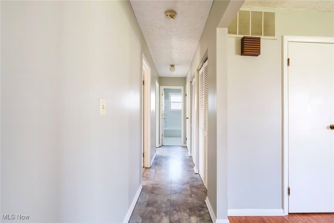 5673 Radcliffe Avenue, Austintown, Ohio image 17