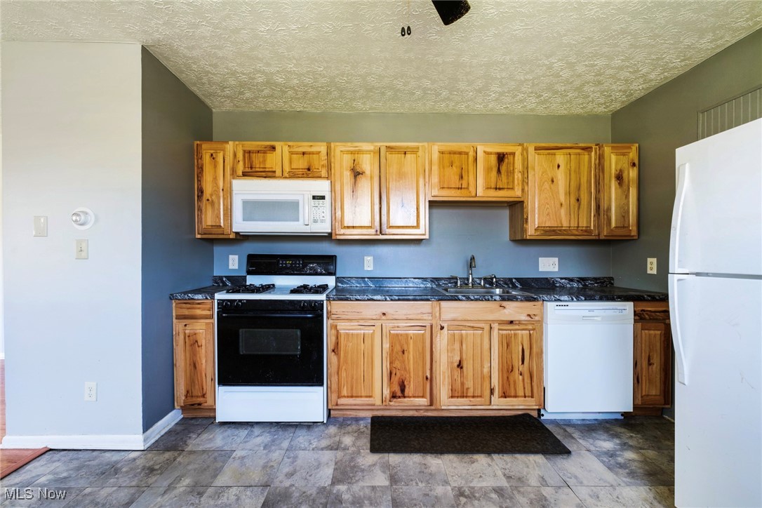 5673 Radcliffe Avenue, Austintown, Ohio image 6